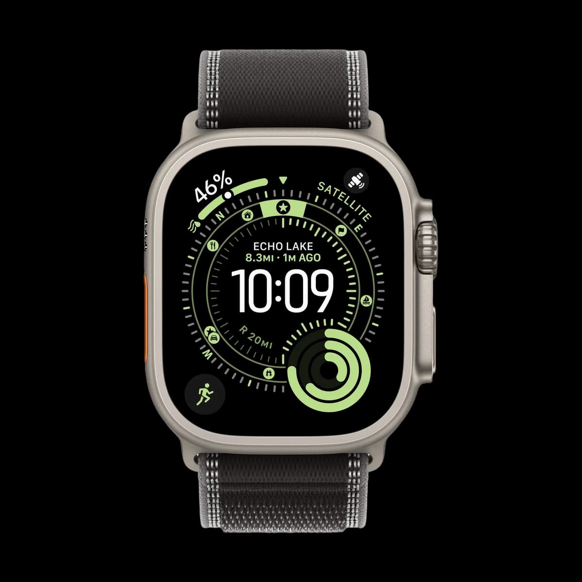 Apple Watch Ultra 3 (2025), 49 мм корпус из титана цвета «Natural», ремешок Trail Loop размера M/L цвета «Black/Charcoal»